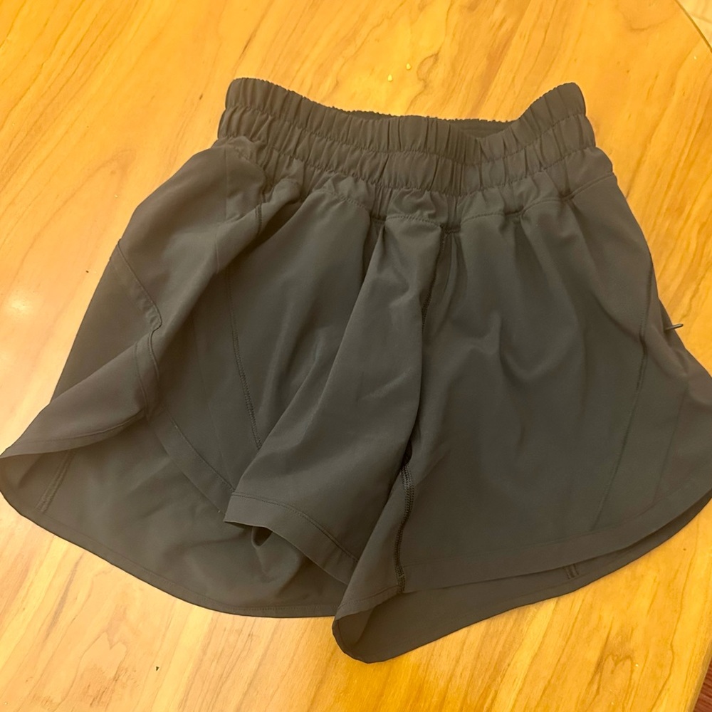 lululemon Women's Track Lined Short size 0